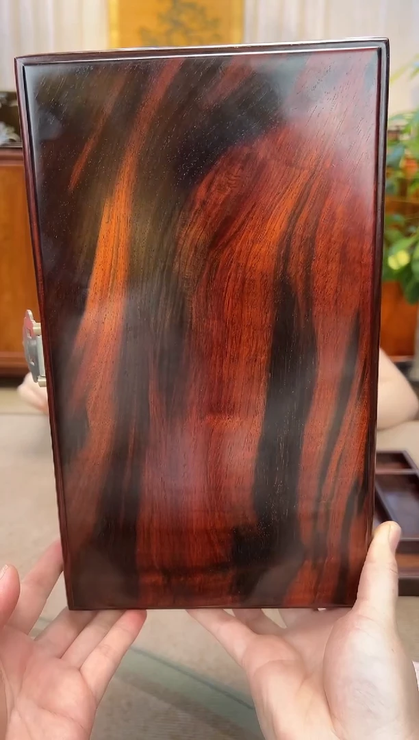 红酸枝木类成套家具大红酸枝素面线条盒30*18*11.5