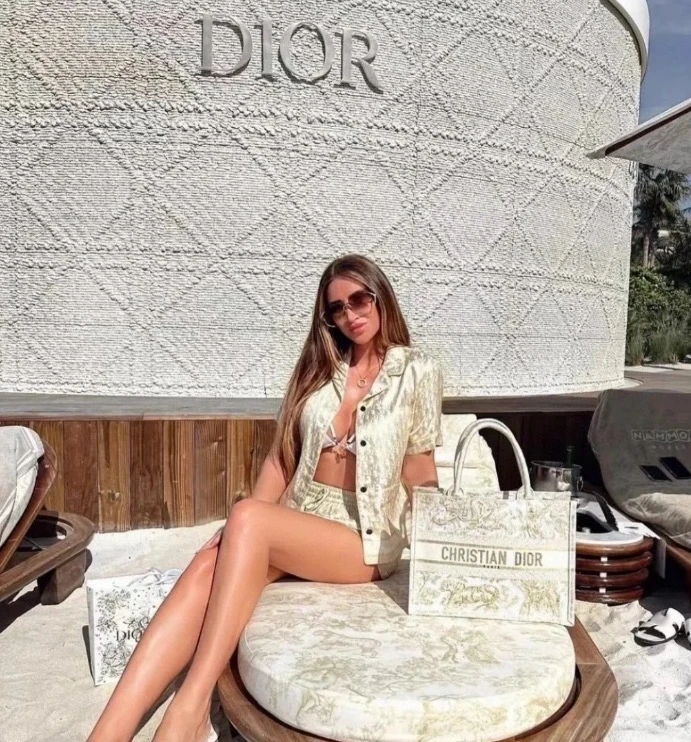 99新 DIOR/迪奥 HW0121 金色logo提花满印桑蚕丝短袖衬衫 36 XS码
