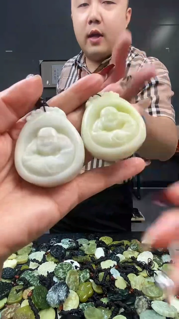 未镶嵌蛇纹石玉其他天然岫玉（多样性发其中之一）