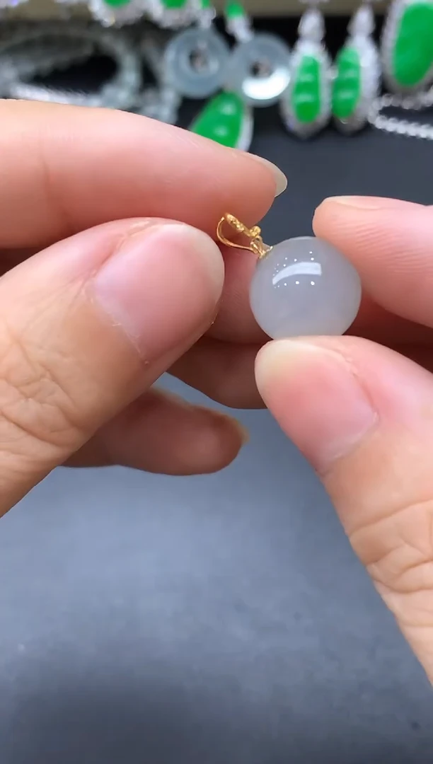 颈饰18K金镶嵌翡翠54中国好珍宝