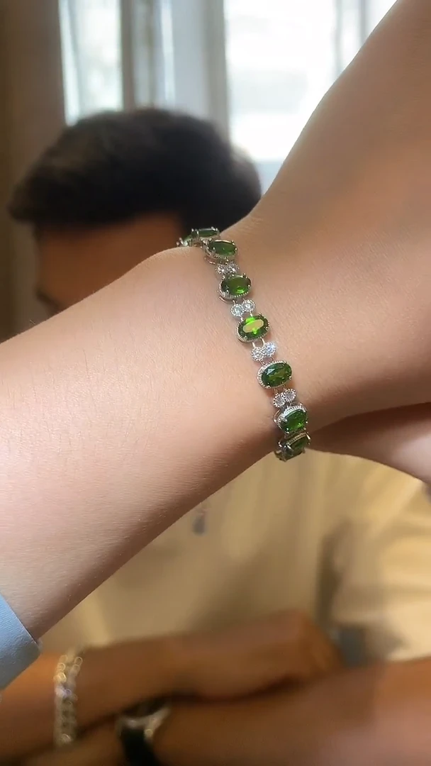银S925镶嵌透辉石手链【宝石世家严选】