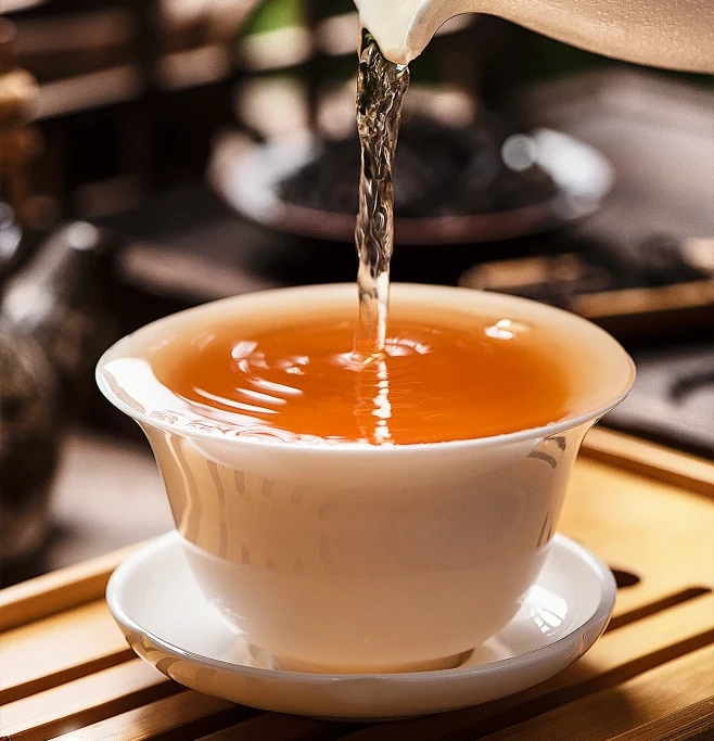 白瓷盖碗 武夷岩茶