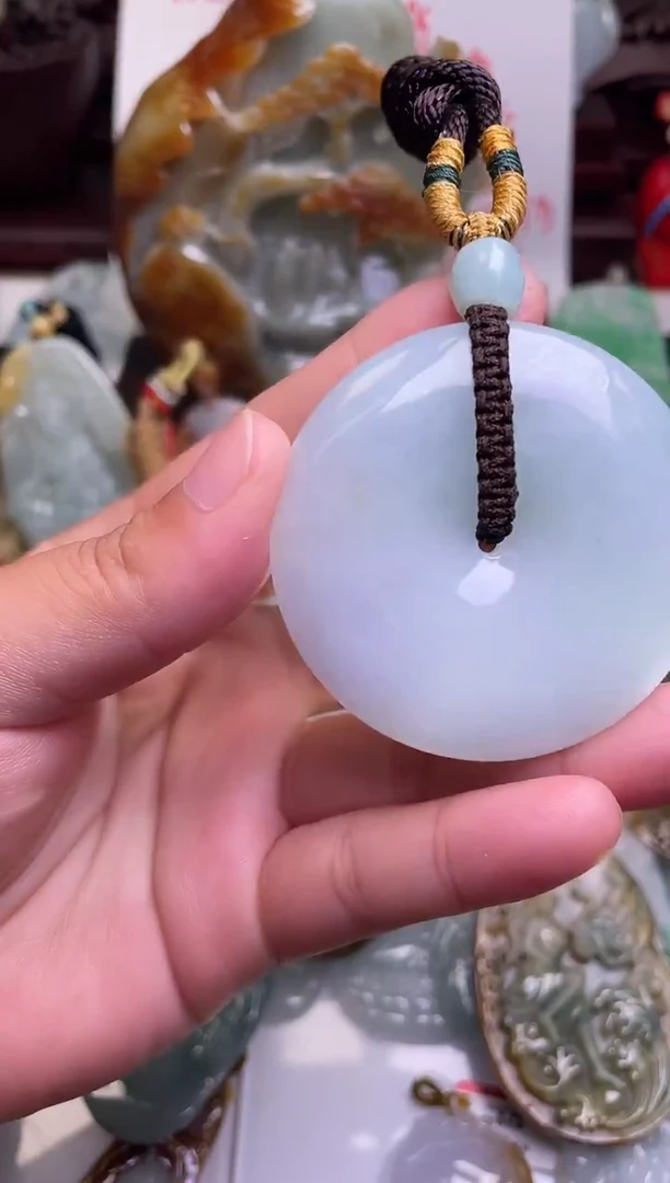 颈饰未镶嵌翡翠扣子