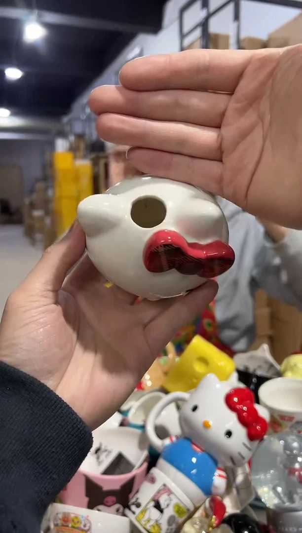 【闪购商品】杯红色格子kt花插摆件