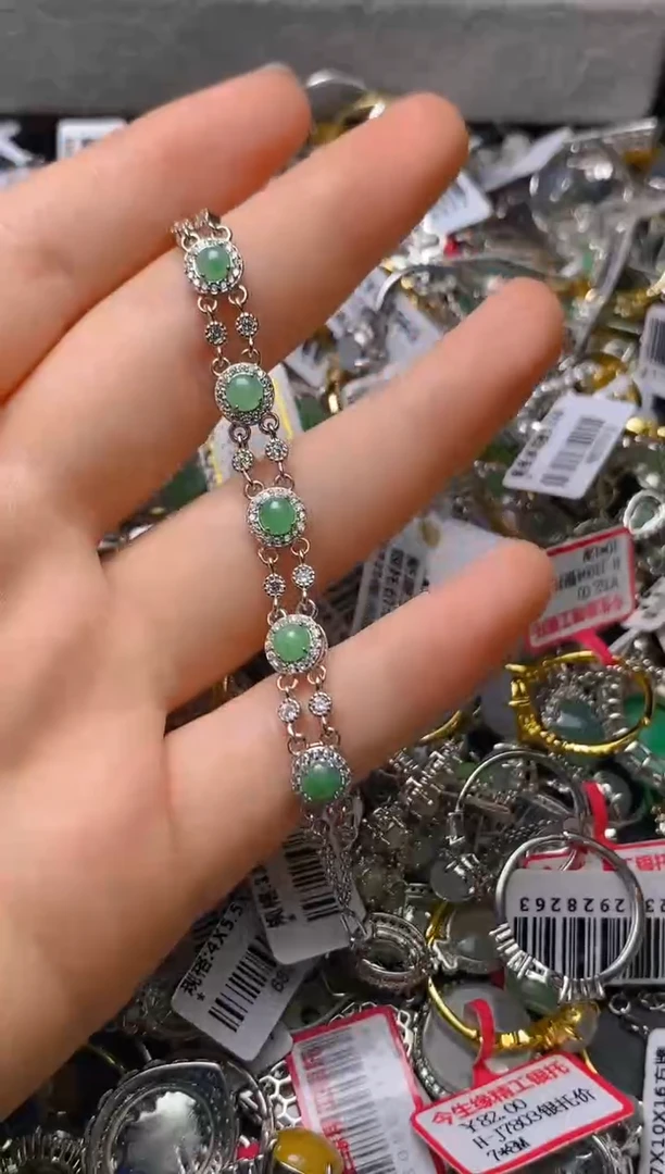 银S925镶嵌戒指翡翠百内无证书