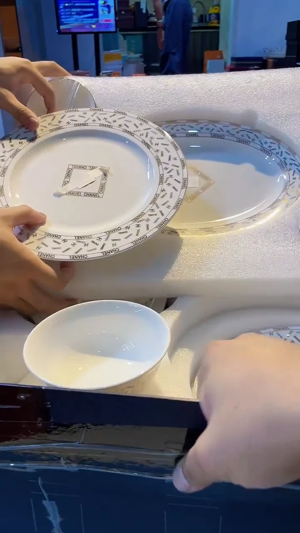 杯鸿辉家品牌瓷器，京东包邮！