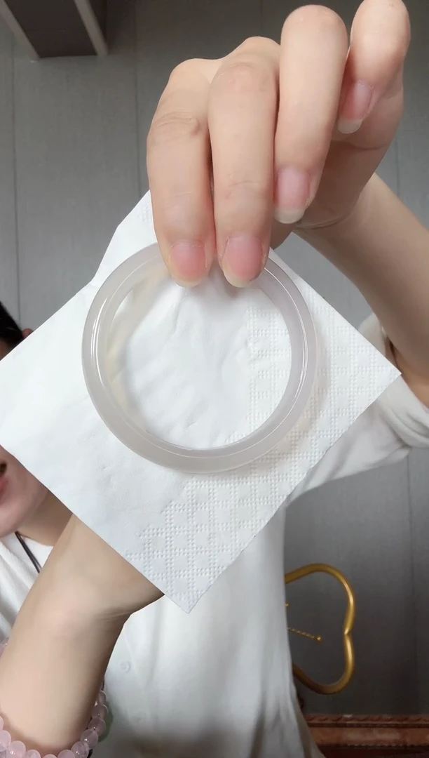 玛瑙/玉髓手镯未镶嵌江**宝玉髓手镯56.5口径