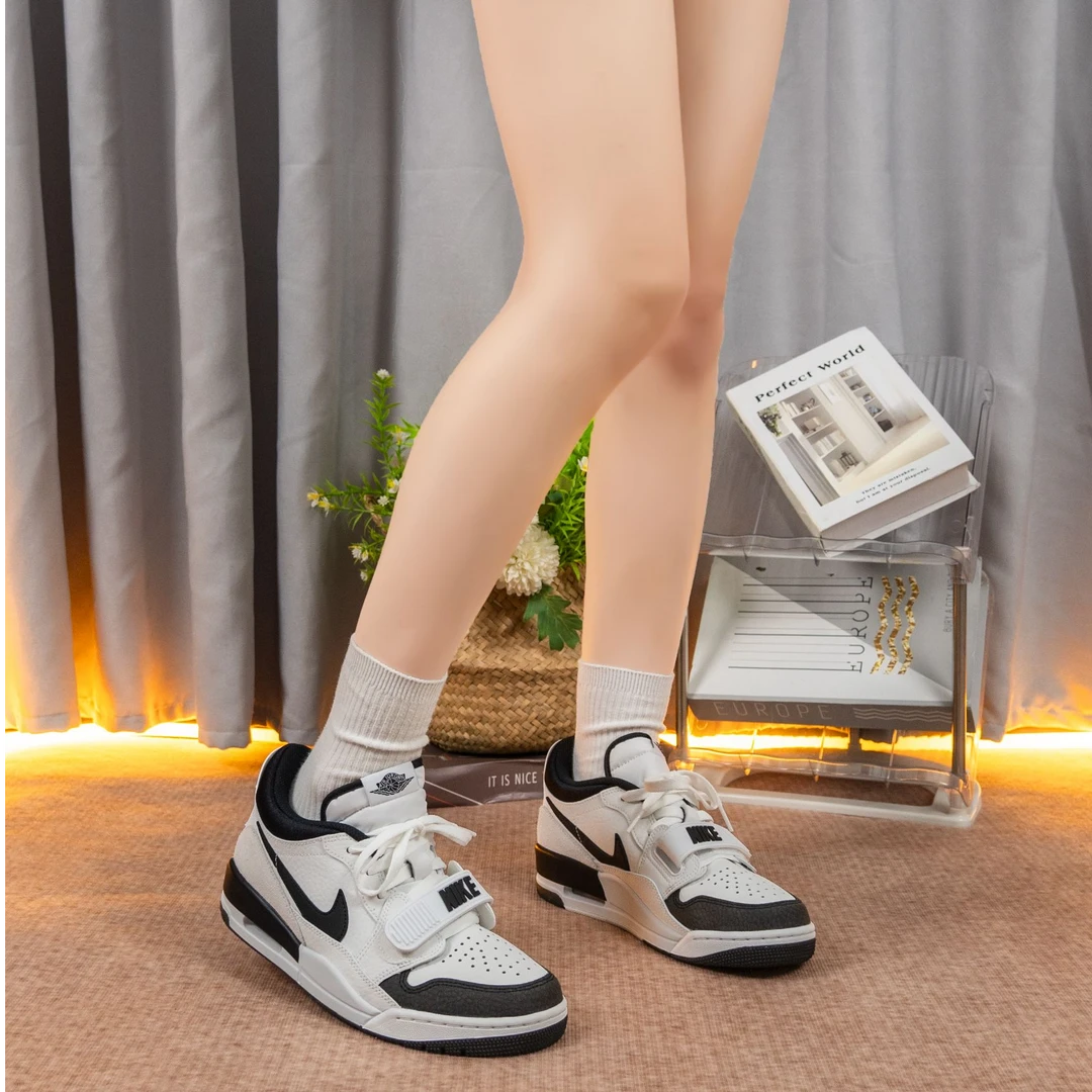 NIKE 耐克男子AIR JORDAN LEGACY 312 LOW篮球鞋HV1811-101