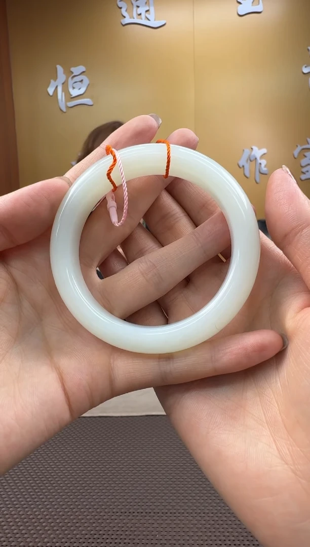 和田玉未镶嵌颈饰手镯57