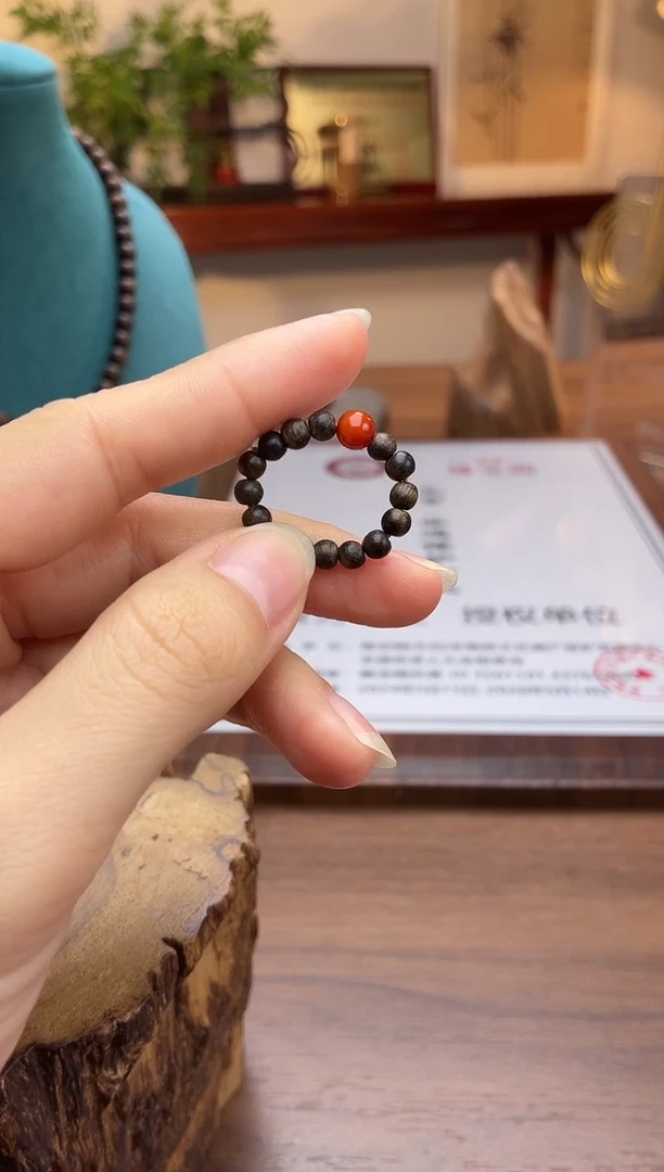 沉香沉香碎屑白棋戒指