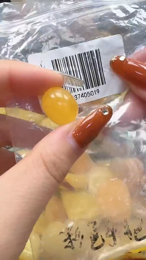 裸石琥珀未镶嵌如图