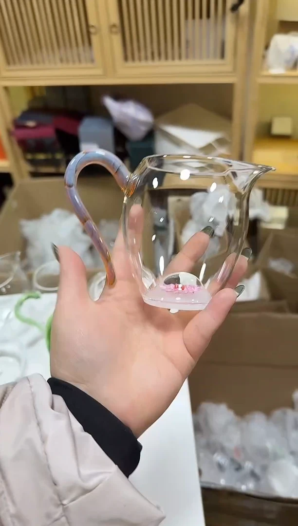 829粉玉唐韵怡然公道杯微瑕
