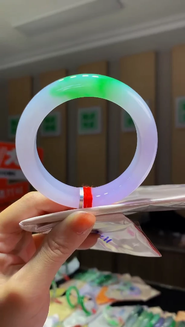 未镶嵌手镯翡翠-C2 圈口57 全款32万 定金2万