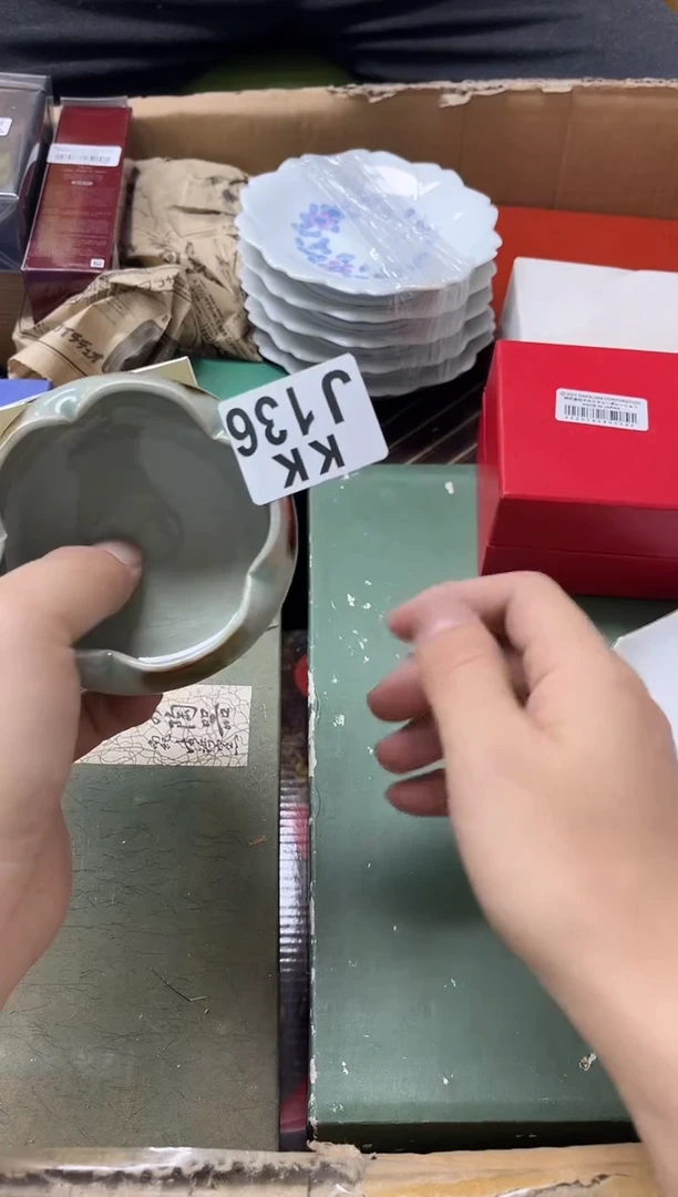 瓷片A****莉136Anne 朱莉