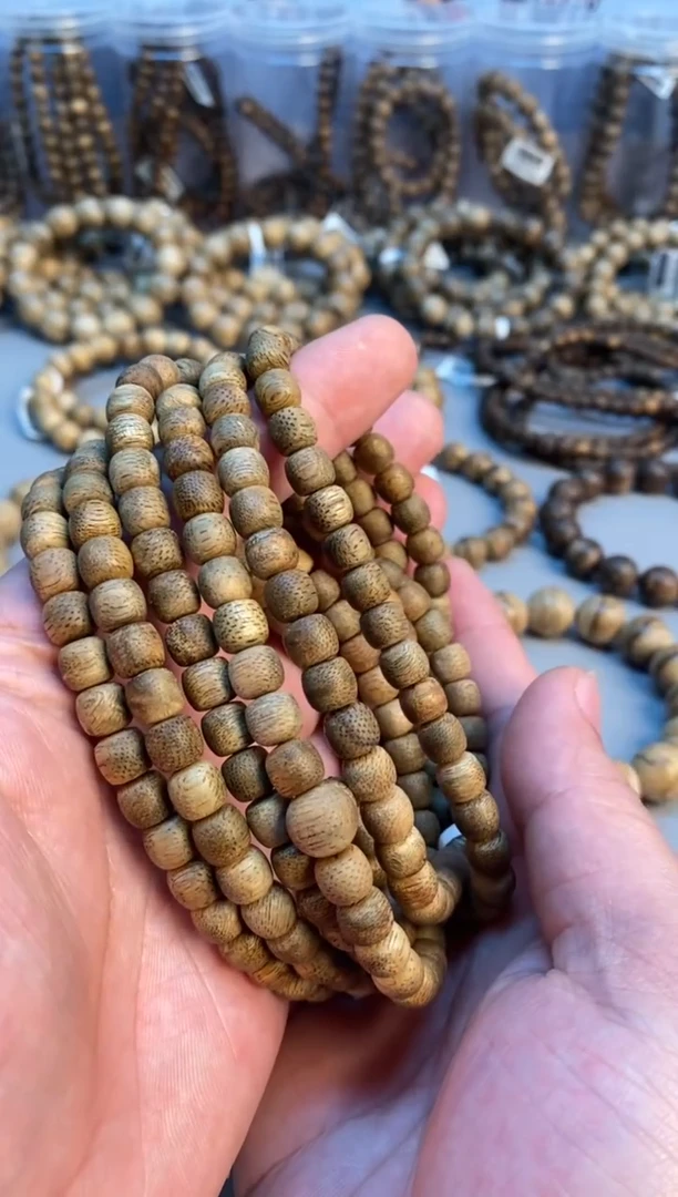 沉香手串 文莱老型长串虫漏0.7多样性发其一
