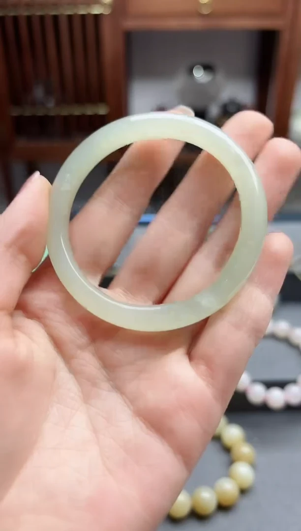 【闪购商品】和田玉手镯未镶嵌和田玉手镯51#YR