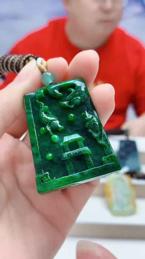 未镶嵌定制翡翠5167lr-毛货挂件80