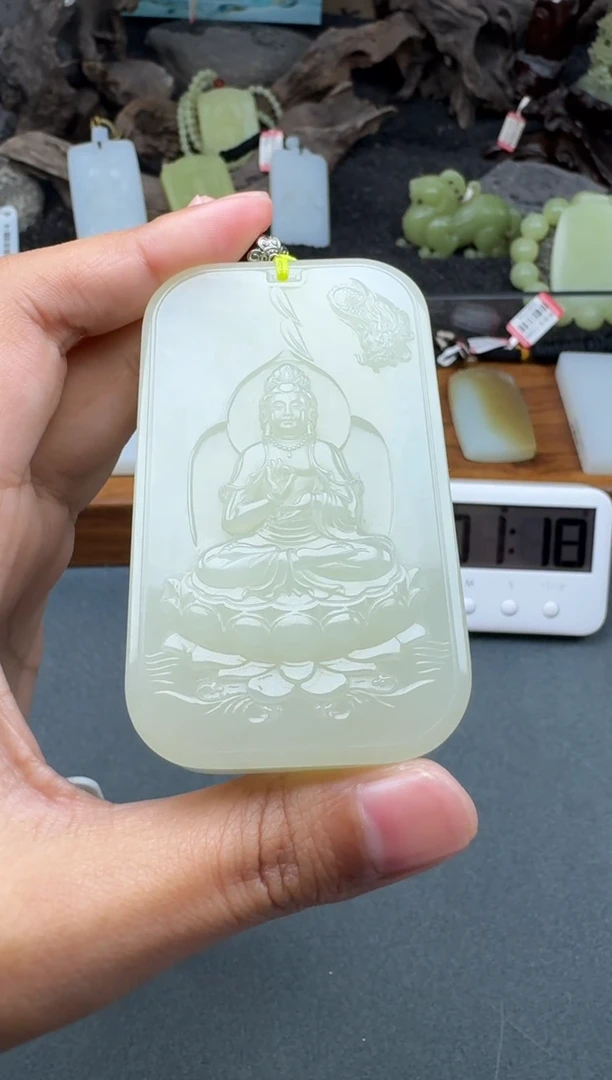 颈饰未镶嵌和田玉1