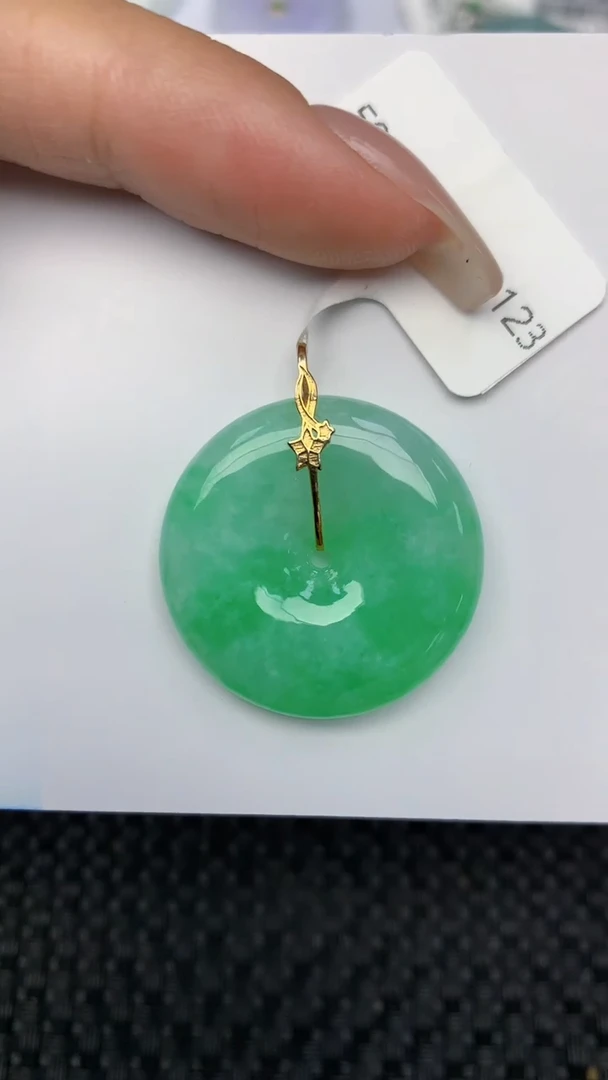 翡翠18K金镶嵌颈饰天然缅甸翡翠a货百元以上9元证书费自理