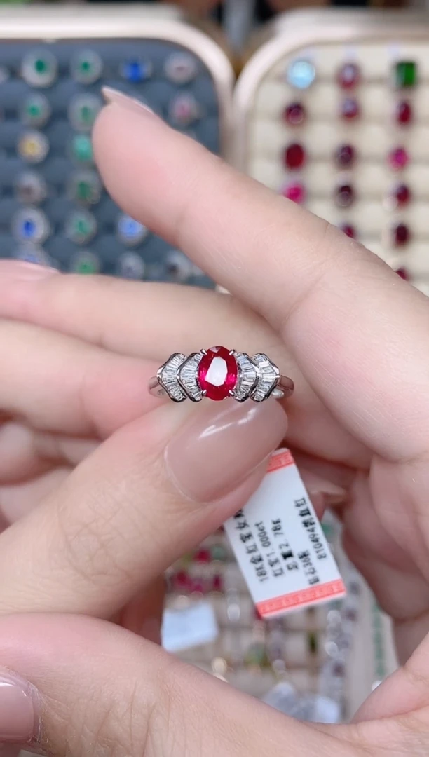18K金镶嵌红宝石戒指红宝石1CT
