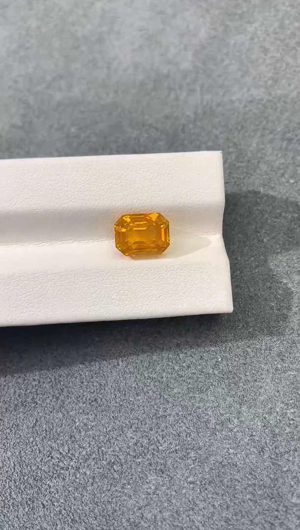 裸石彩色蓝宝石黄色蓝宝石 5.25CT