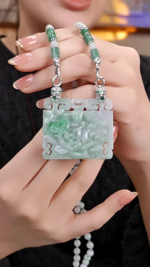 颈饰未镶嵌翡翠国风