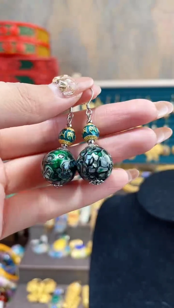 【闪购商品】非遗犀皮漆精品耳环灰绿