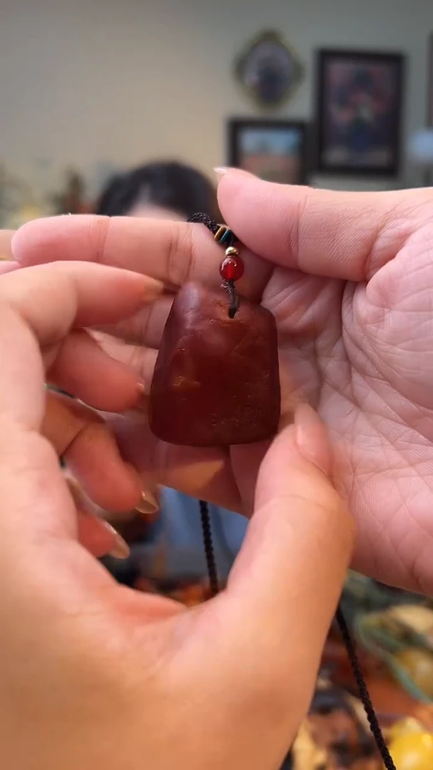 琥珀颈饰未镶嵌吊坠