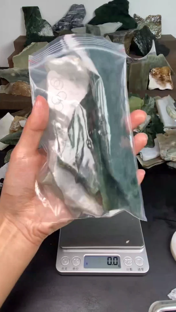 未镶嵌和田玉摆件38