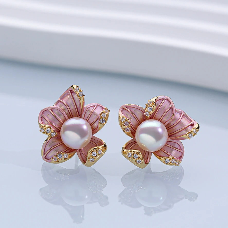 银针防过敏天然淡水真珍珠耳钉女花朵轻奢秋冬新款爆款高级感耳饰