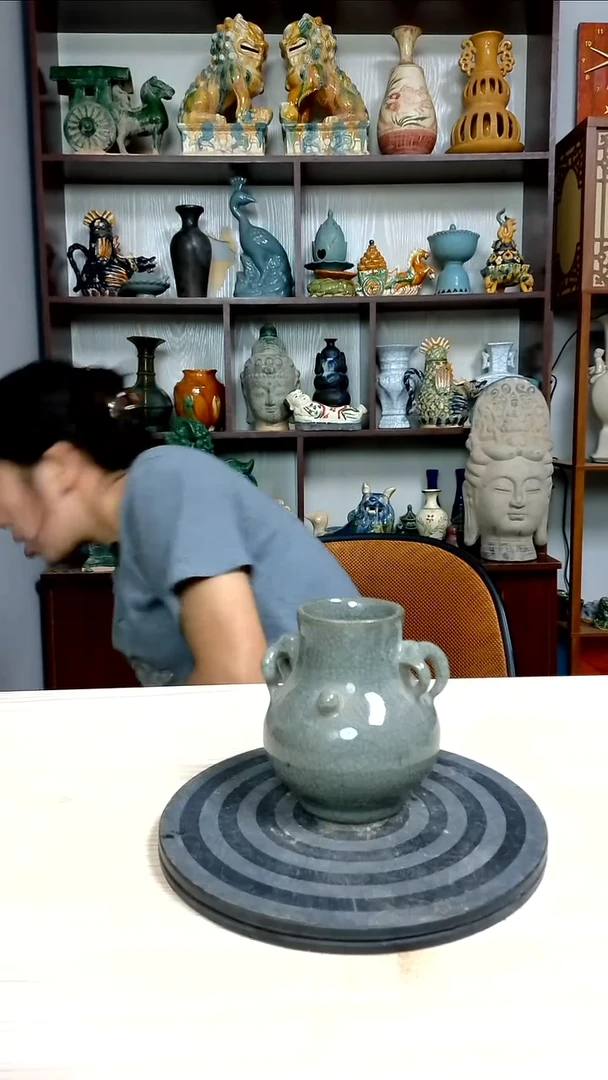 经典精美复古风格瓷器