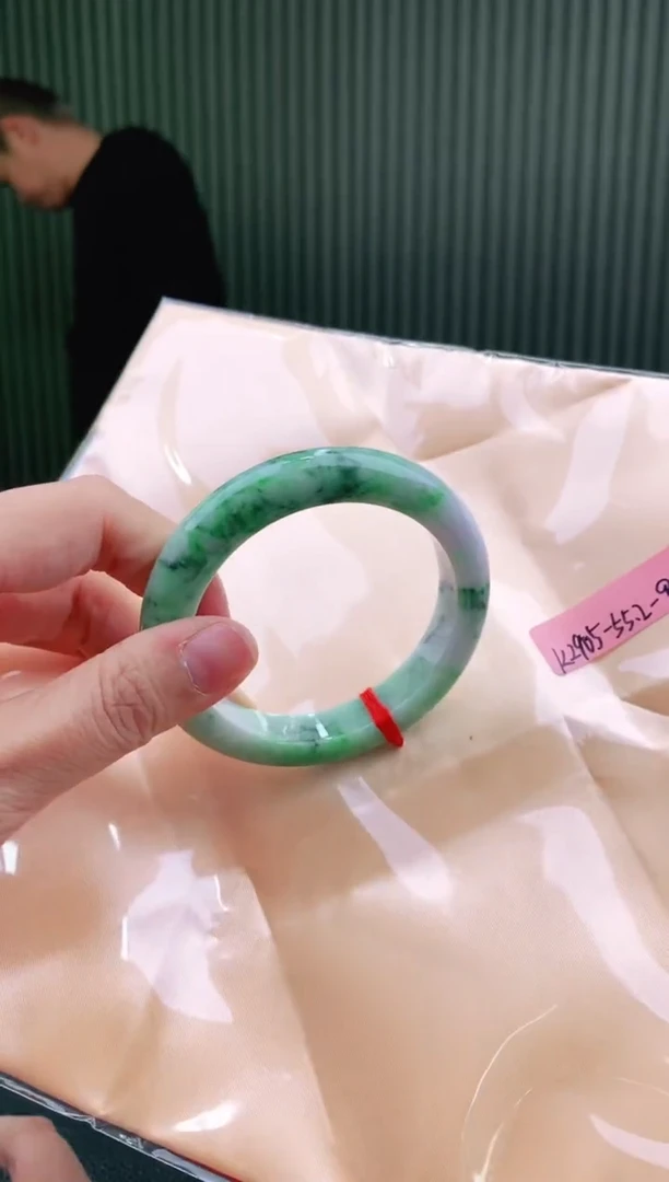 未镶嵌手镯翡翠55