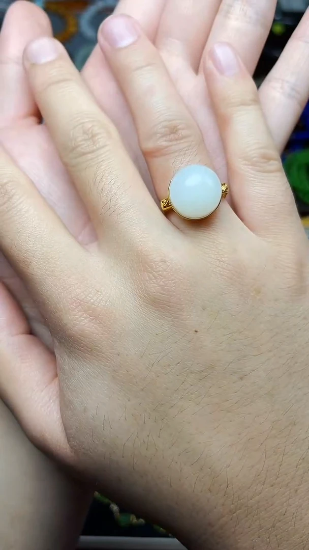 18K金镶嵌戒指和田玉戒指 06