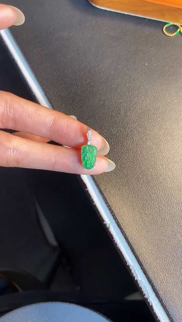 吊坠(不含链)银S925镶嵌翡翠1