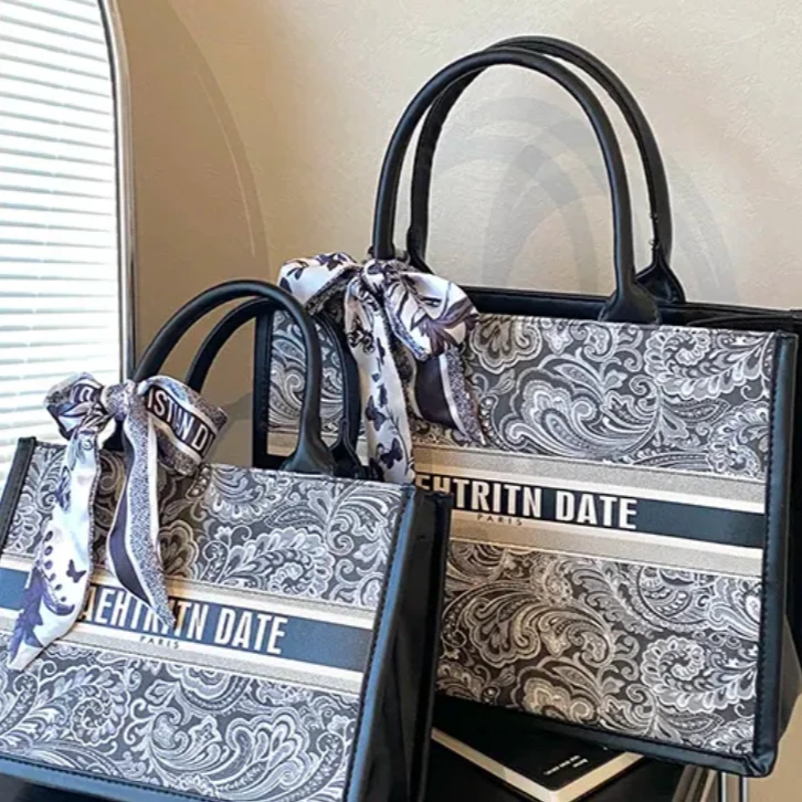 1004-高端耐脏全封闭女包2024新款时尚单肩腋下斜挎包通勤