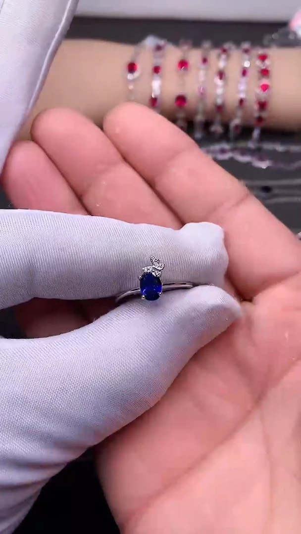 【闪购商品】蓝宝石戒指银S925镶嵌....