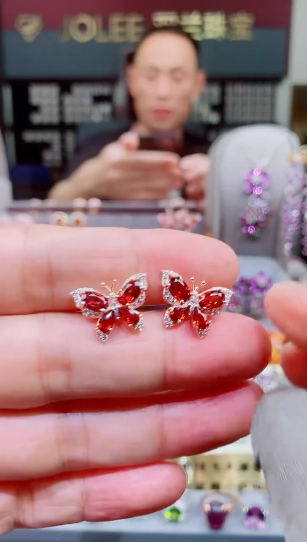 银S925镶嵌耳钉石榴石石榴石耳钉