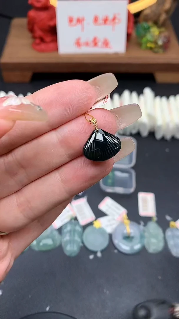 【闪购商品】翡翠吊坠(不含链)18K金镶嵌MS154997