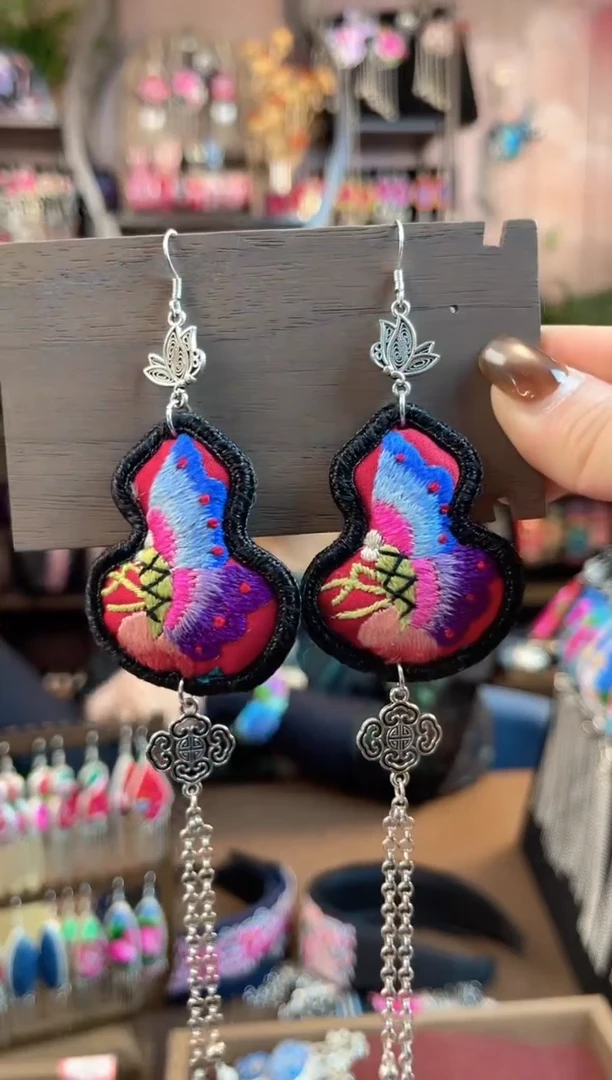 织绣民族风手工非遗老绣饰品232