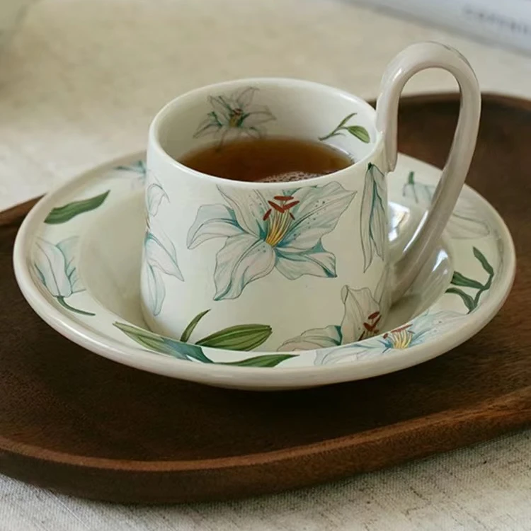 F976 百合花高柄杯碟