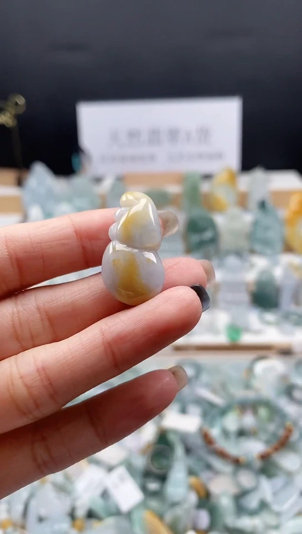 翡翠未镶嵌吊坠(不含链)72葫芦