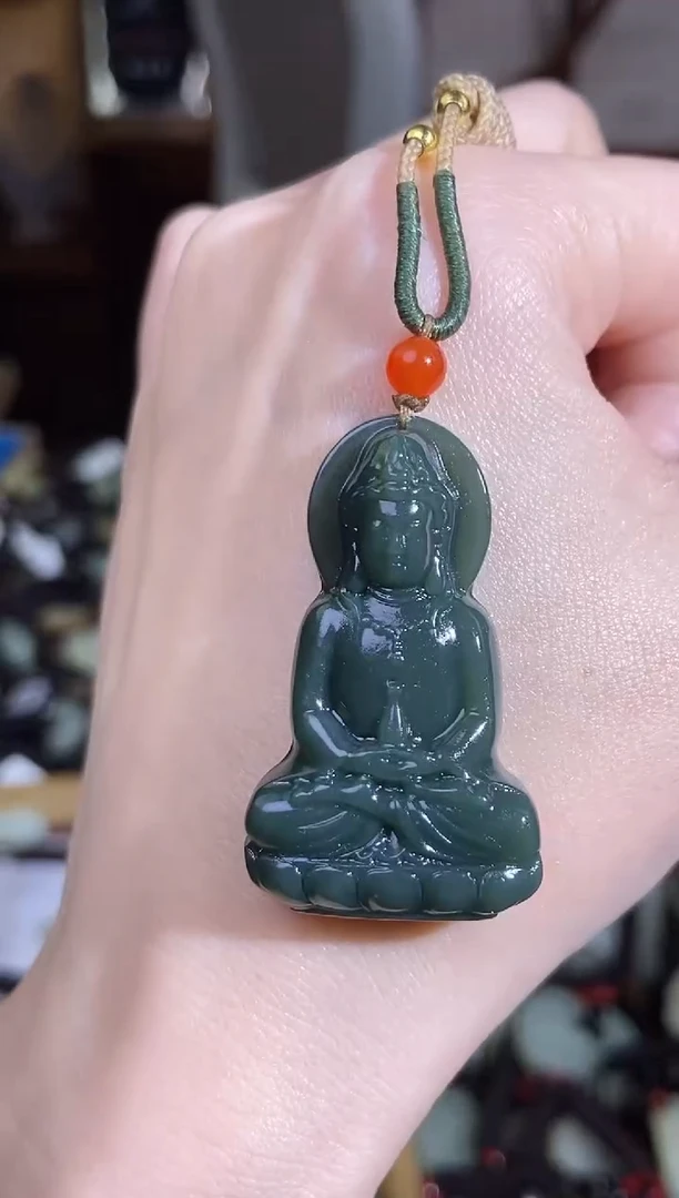 颈饰未镶嵌和田玉1