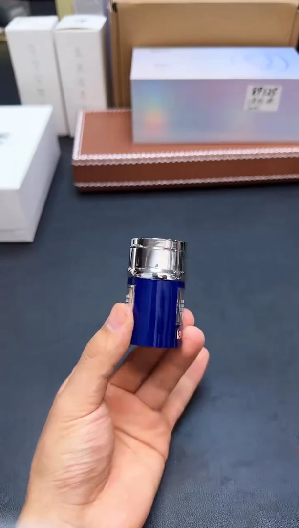 瓷片全新正品一件不留@@WE583