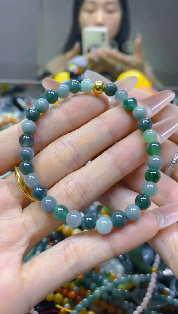 翡翠未镶嵌颈饰6MM/Q/翡翠A货，一件也是批发价