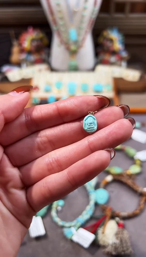 18K金镶嵌绿松石提溜无相宝宝佛