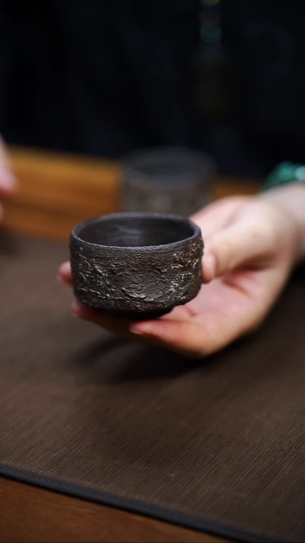 全手工制作  黑紫砂粉引主人杯