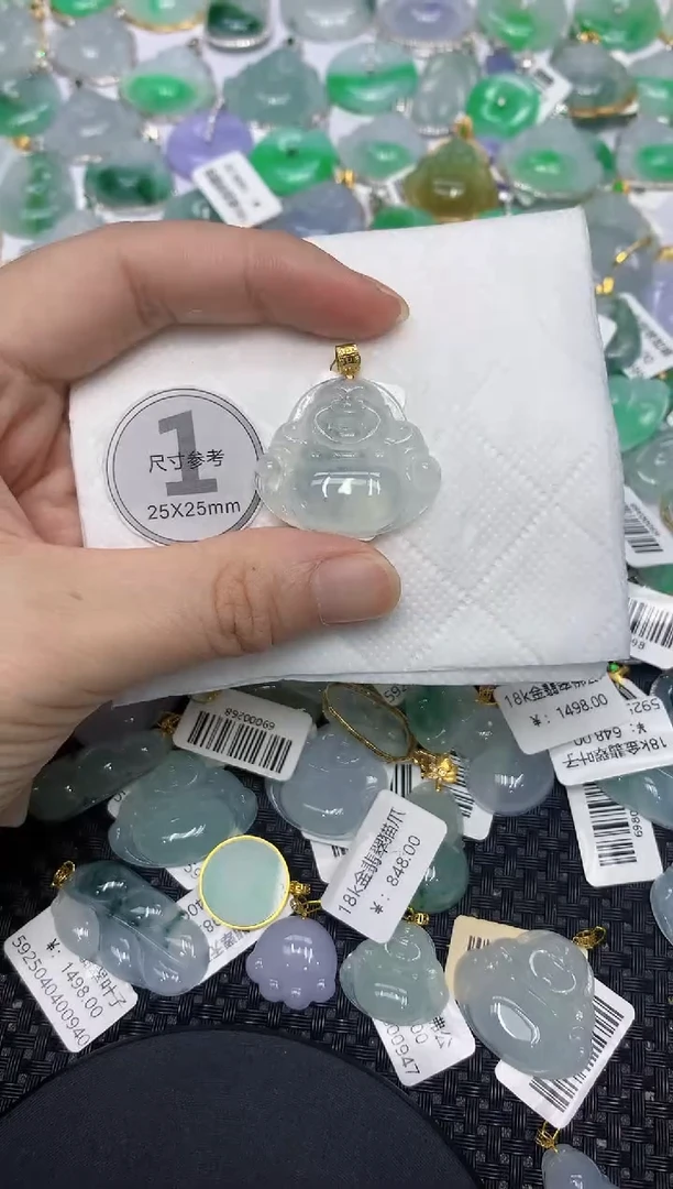 翡翠18K金镶嵌颈饰1111111