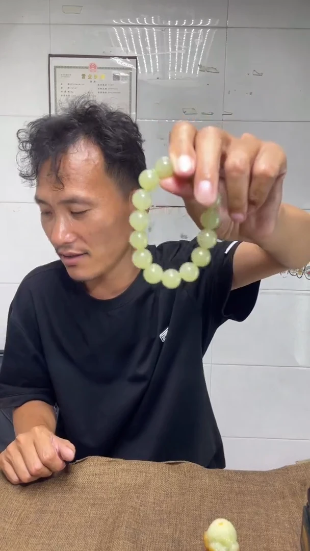 和田玉未镶嵌把件1