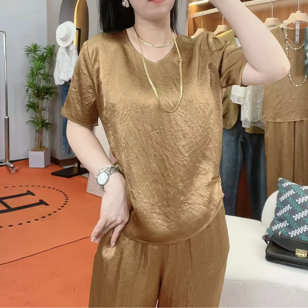 C家2025纯色V领短袖女夏季爆款高级感轻奢肌理感醋酸上衣