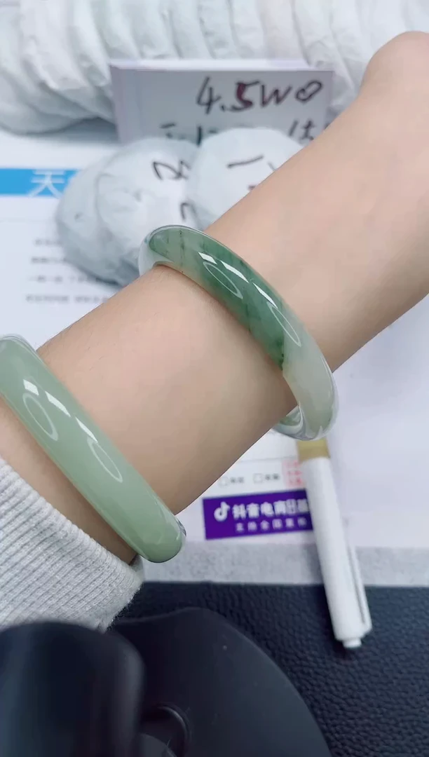 未镶嵌手镯石英质玉173-59/60